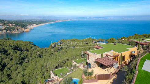 Luxury house in Begur Sa Riera with pool and sea views
