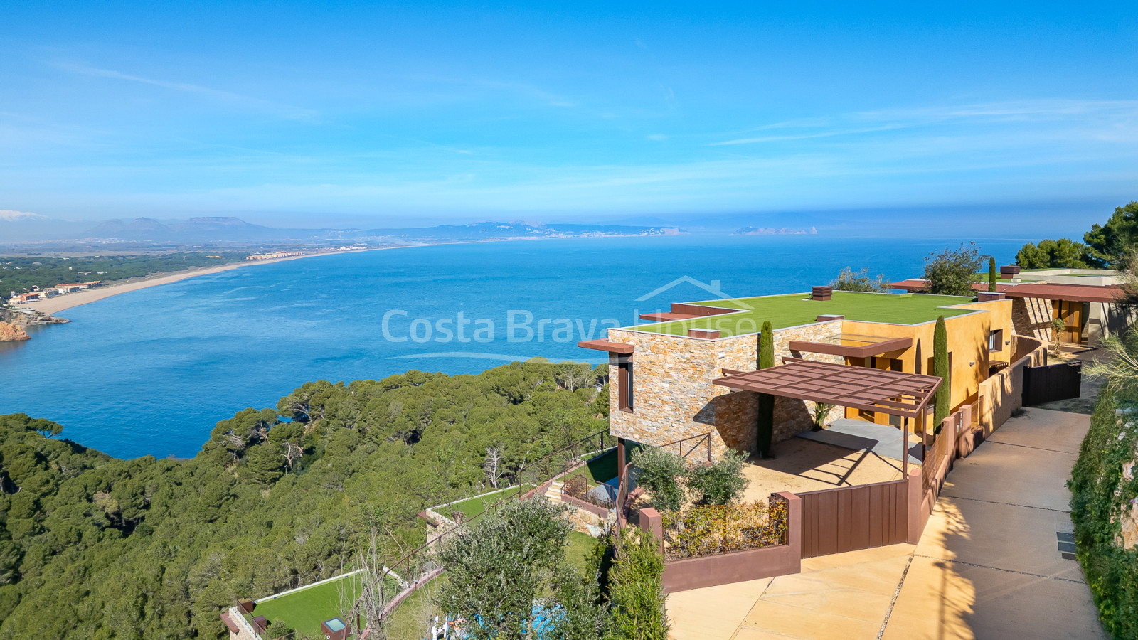 Casa de lujo en Begur Sa Riera con piscina y vistas al mar