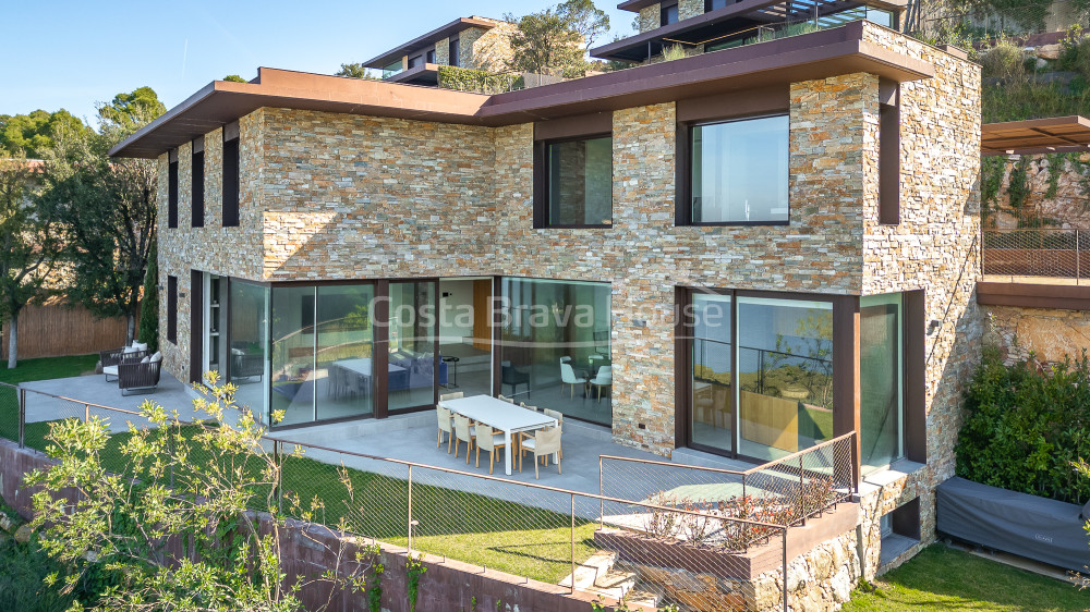 Luxury house in Begur Sa Riera with pool and sea views