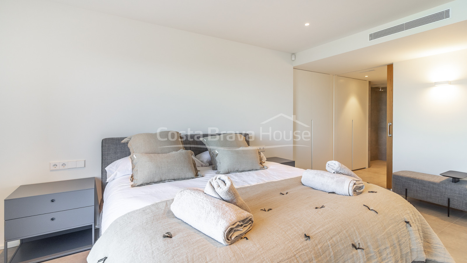 Luxury house in Begur Sa Riera with pool and sea views