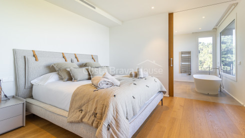 Luxury house in Begur Sa Riera with pool and sea views