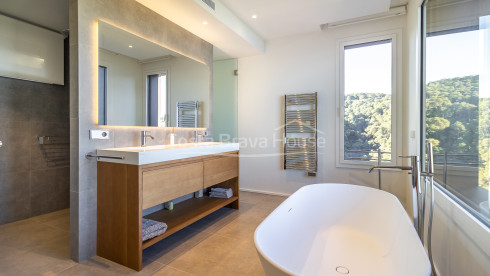 Casa de lujo en Begur Sa Riera con piscina y vistas al mar