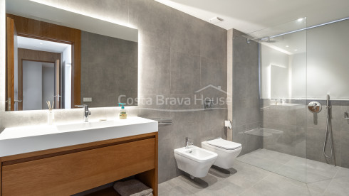 Luxury house in Begur Sa Riera with pool and sea views