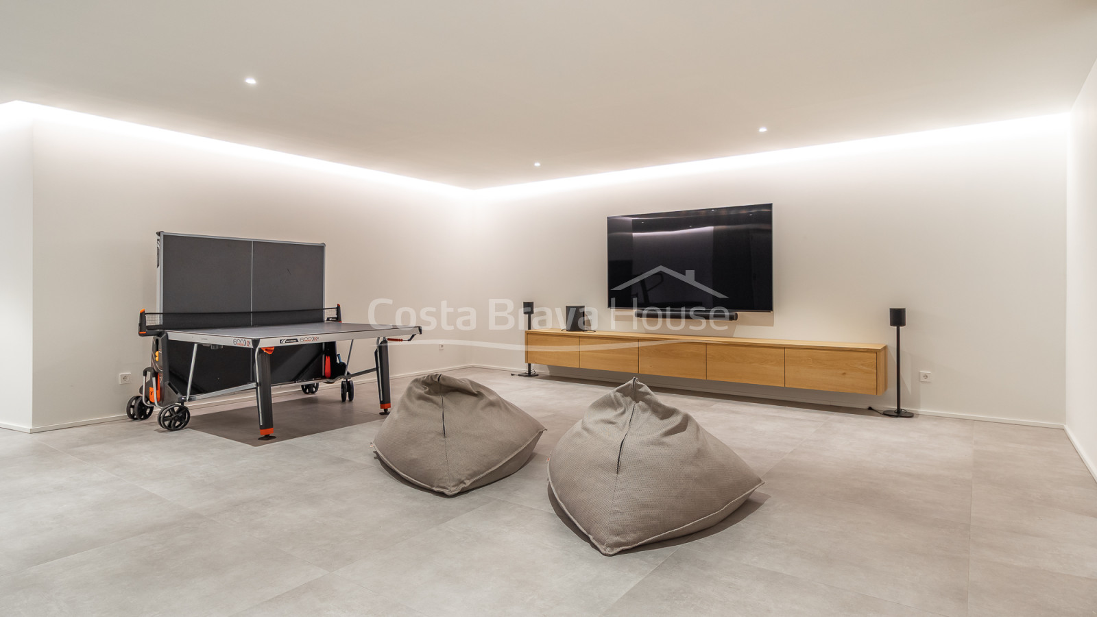 Luxury house in Begur Sa Riera with pool and sea views