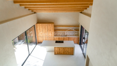Newly built house in Regencós with contemporary rustic style, garden and pool