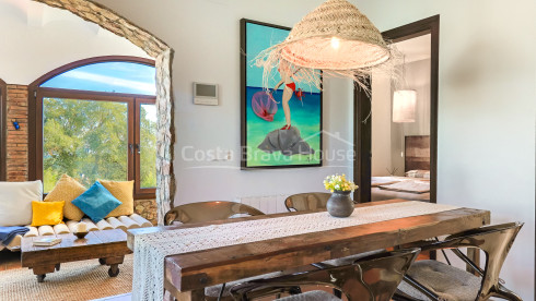 Casa en venta en Pals con terrazas, garaje cerrado, sauna privada y vistas abiertas