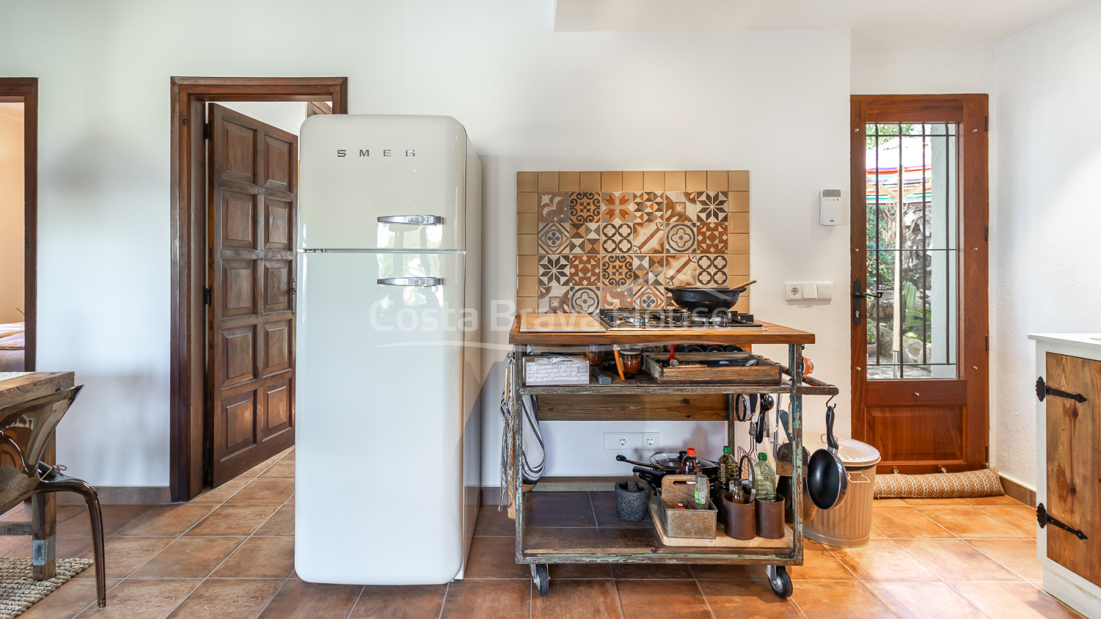 Casa en venta en Pals con terrazas, garaje cerrado, sauna privada y vistas abiertas