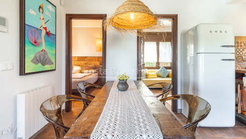 Casa en venta en Pals con terrazas, garaje cerrado, sauna privada y vistas abiertas