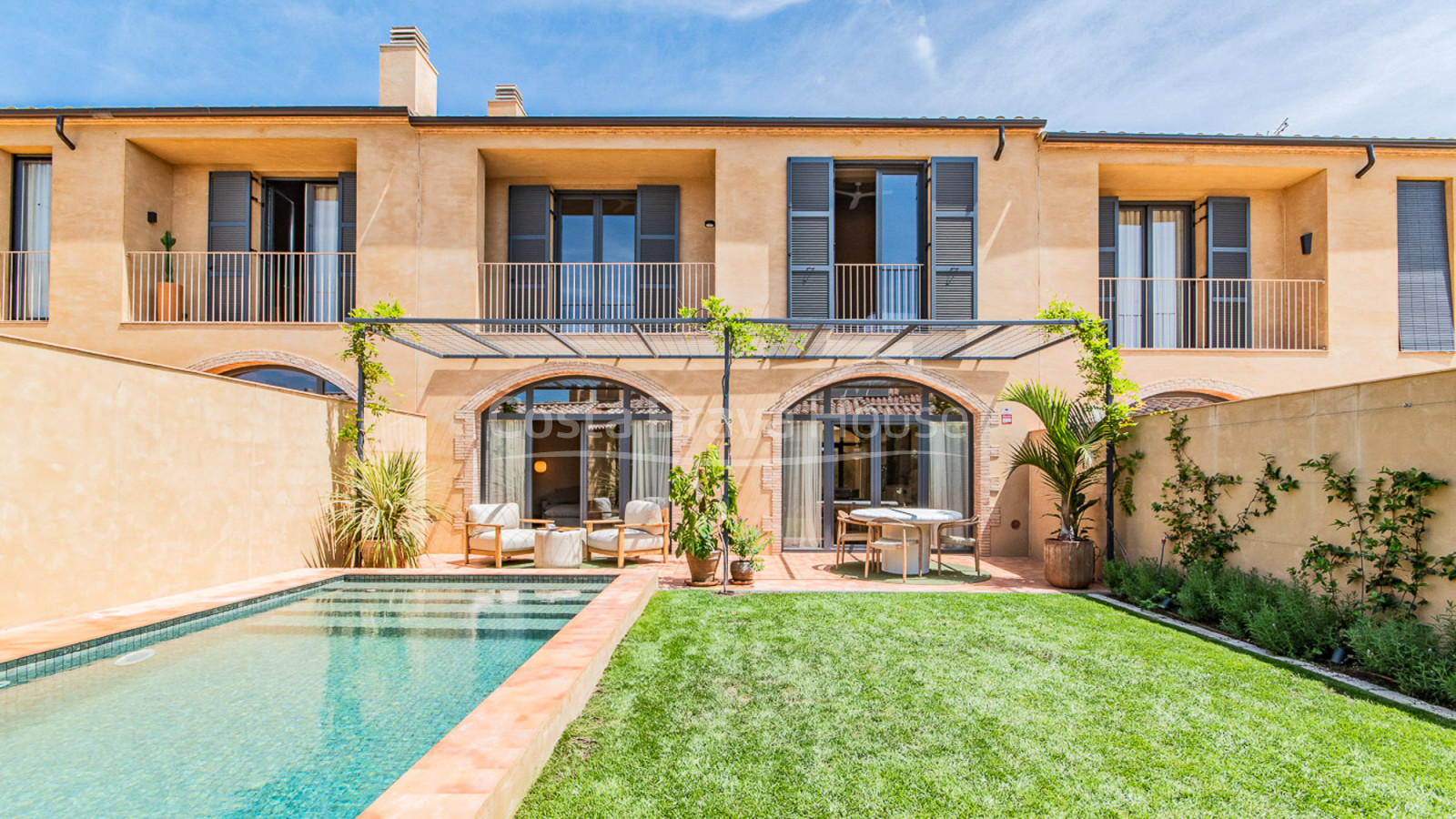 Nieuwbouwhuis in Gualta met privézwembad en hoogwaardig design in de Baix Empordà