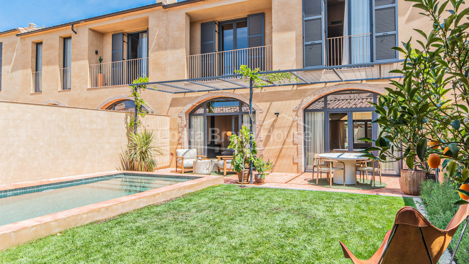 Nieuwbouwhuis in Gualta met privézwembad en hoogwaardig design in de Baix Empordà