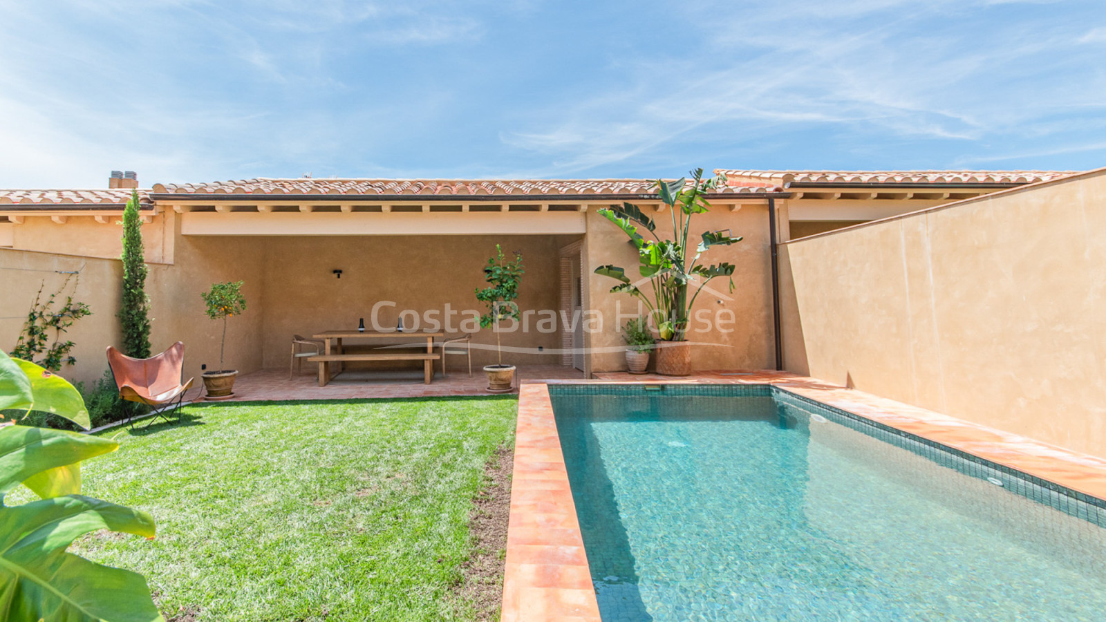 Nieuwbouwhuis in Gualta met privézwembad en hoogwaardig design in de Baix Empordà