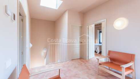 Nieuwbouwhuis in Gualta met privézwembad en hoogwaardig design in de Baix Empordà