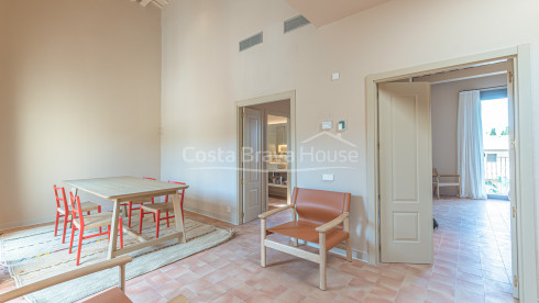 Nieuwbouwhuis in Gualta met privézwembad en hoogwaardig design in de Baix Empordà