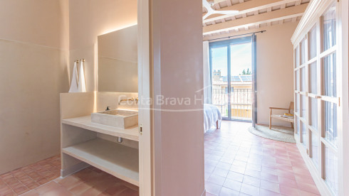 Nieuwbouwhuis in Gualta met privézwembad en hoogwaardig design in de Baix Empordà