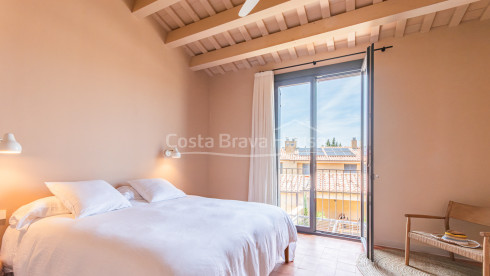 Nieuwbouwhuis in Gualta met privézwembad en hoogwaardig design in de Baix Empordà