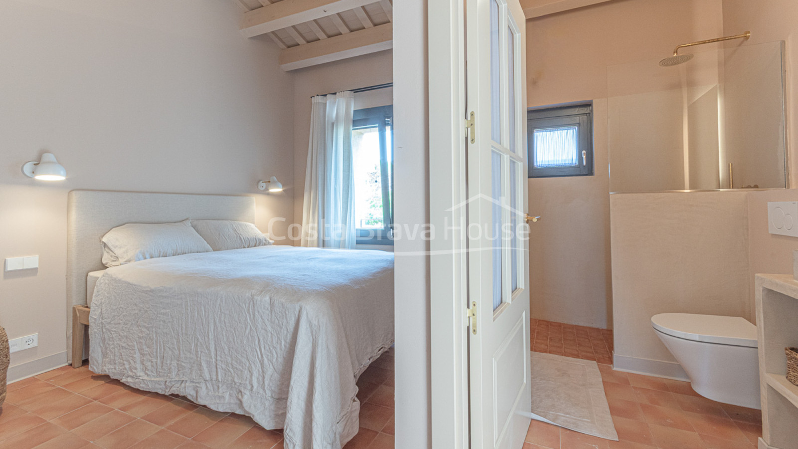 Nieuwbouwhuis in Gualta met privézwembad en hoogwaardig design in de Baix Empordà