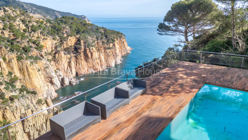 Casa en Aiguablava con piscina y terraza con vistas panorámicas al mar