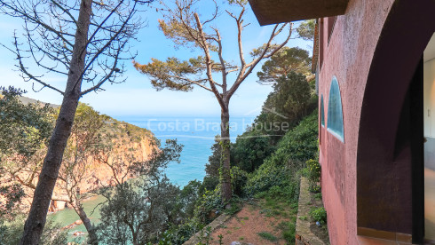 Casa a Aiguablava amb piscina i terrassa amb vistes panoràmiques al mar
