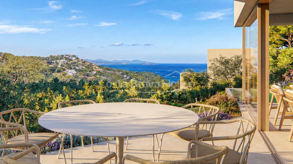 Vila moderna a Sa Riera Begur amb piscina infinity i vistes panoràmiques al mar