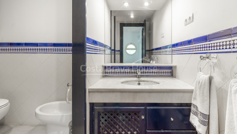 Corner house in La Fosca Palamós with private garden very close to the beach