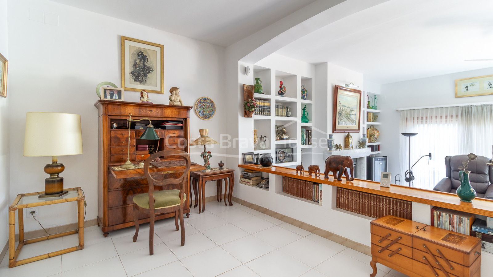 Villa mediterránea en Calella de Palafrugell con piscina jardín y apartamento independiente