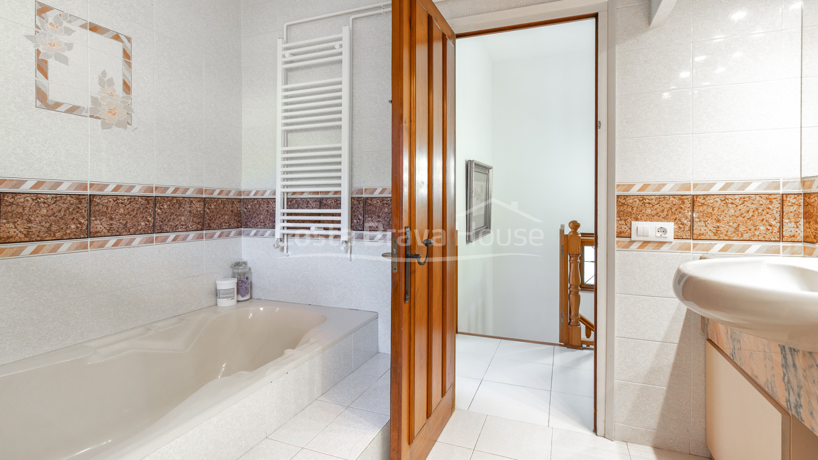 Vila mediterrània a Calella de Palafrugell amb piscina, jardí i apartament independent