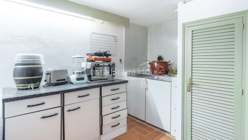 Mediterranean villa in Calella de Palafrugell with pool, garden and independent apartment