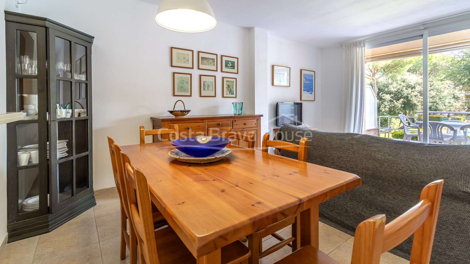 Appartement à Playa de Pals avec terrasse privée, piscine communautaire et jardins