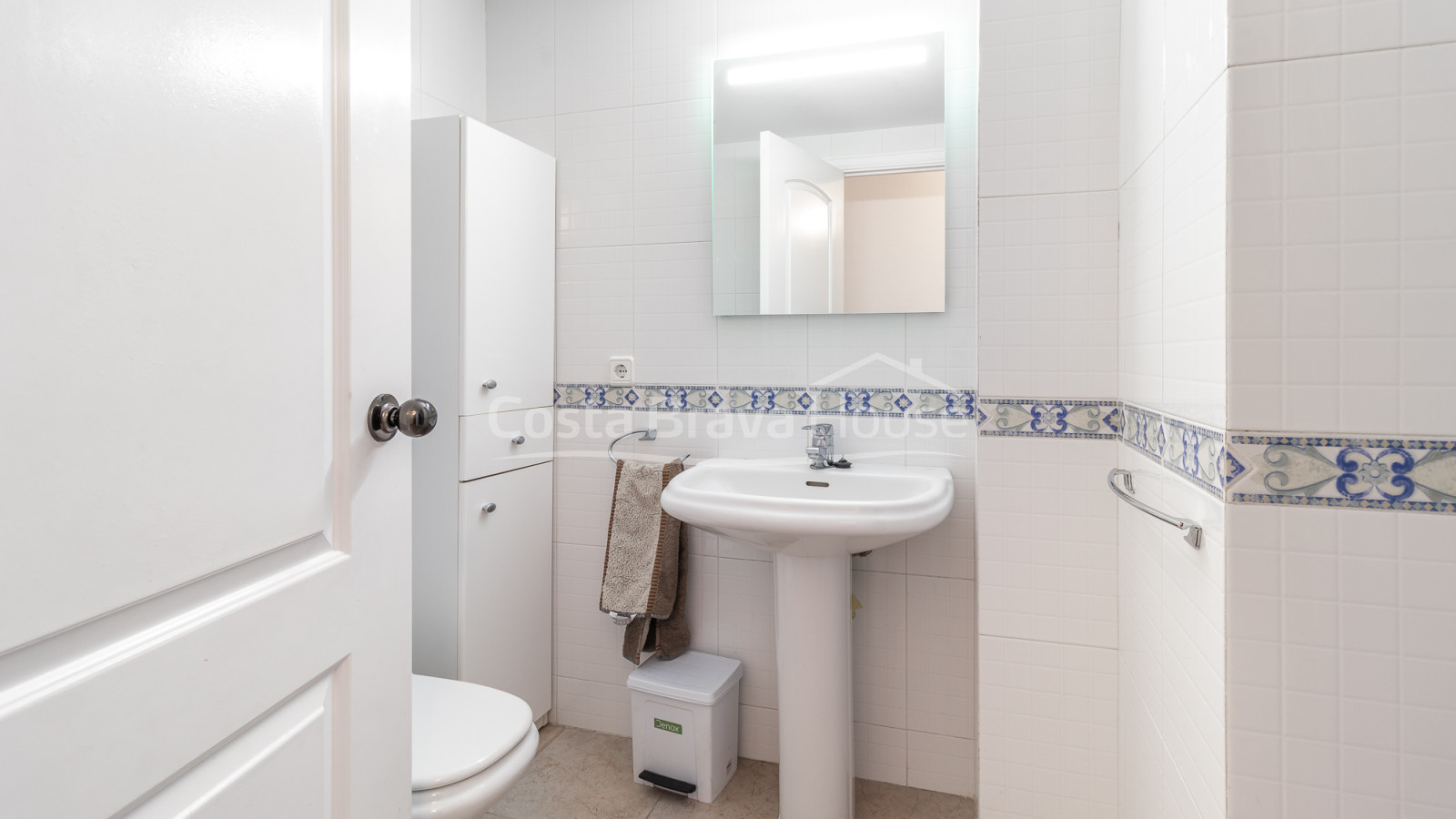 Apartament a Platja de Pals amb terrassa privada, piscina comunitària i jardins