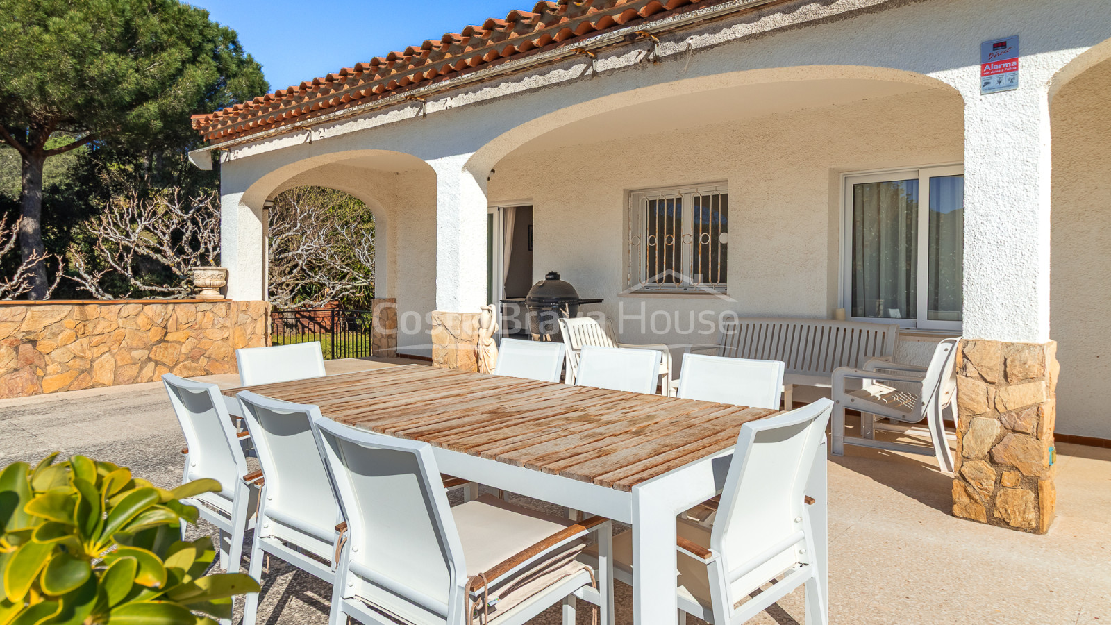 Villa à Sant Feliu de Guíxols avec piscine privée, grand terrain et vue sur la montagne