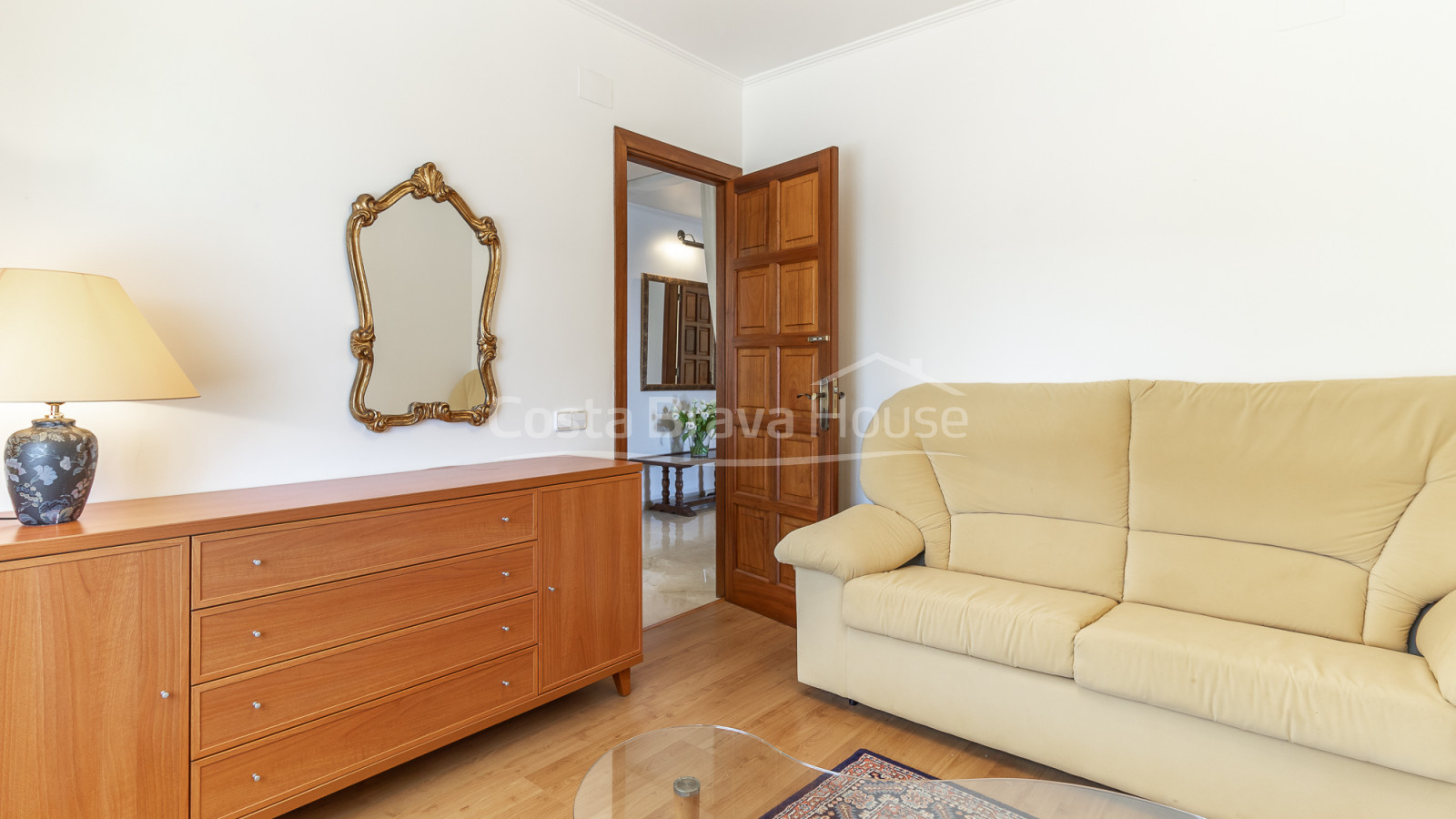 Villa à Sant Feliu de Guíxols avec piscine privée, grand terrain et vue sur la montagne