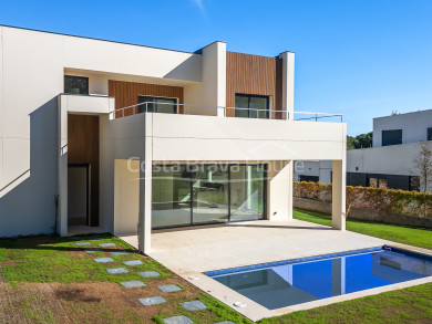 Habitatge d'obra nova de luxe a Calella de Palafrugell, a prop del mar i amb piscina privada
