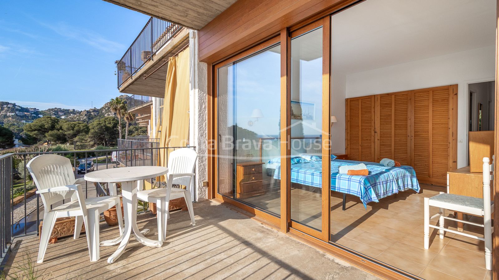 Apartament a Aiguablava amb terrassa i vistes al mar a prop de Playa Fonda