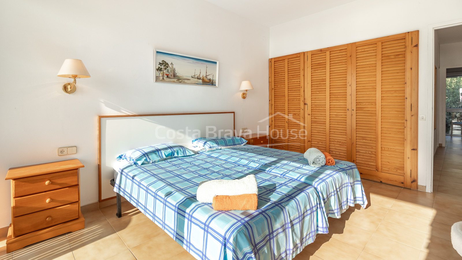 Apartment in Aiguablava with terrace and sea views near Playa Fonda