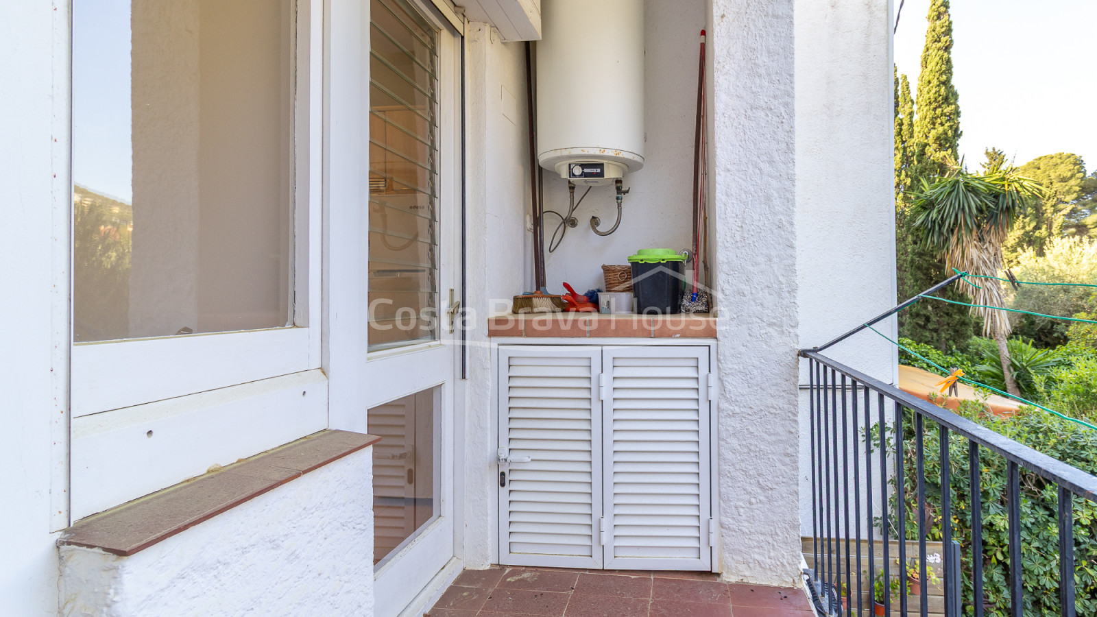 Apartamento en Aiguablava con terraza y vistas al mar cerca de Playa Fonda