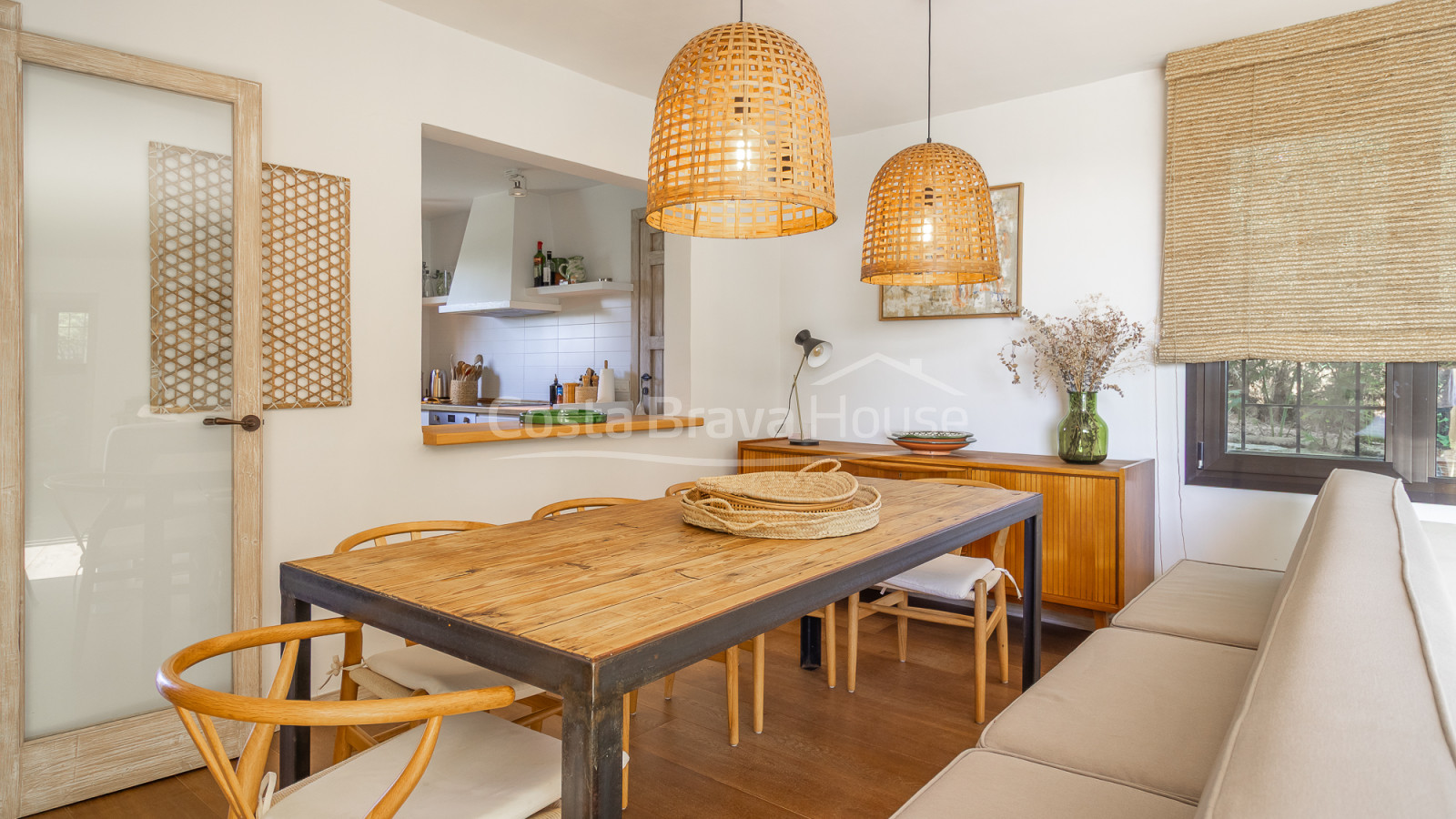 House in Begur with private pool, large garden and tourist license in a quiet area