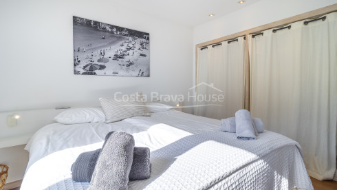 Casa en Begur con piscina privada, jardín amplio y licencia turística en zona tranquila