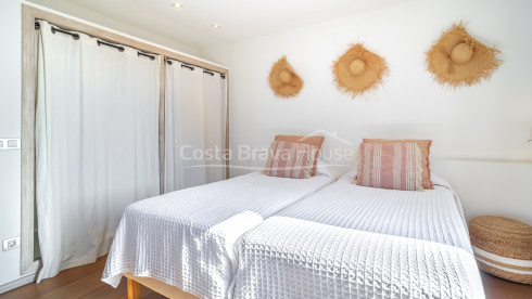 Casa a Begur amb piscina privada, jardí ampli i llicència turística en zona tranquil·la