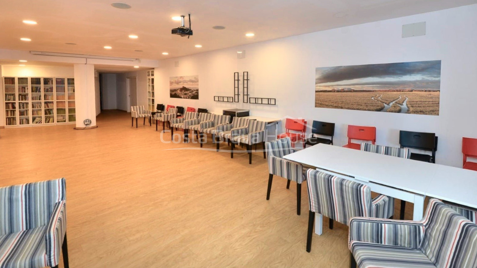 Appartement in Begur met terras, panoramisch zeezicht en toeristische vergunning