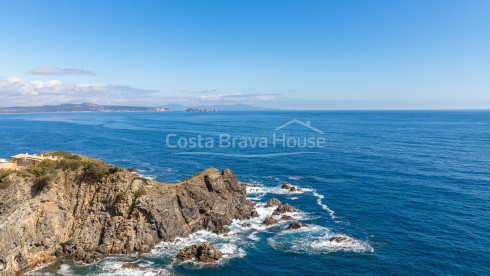 Appartement in Begur met terras, panoramisch zeezicht en toeristische vergunning