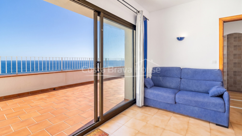 Appartement à Begur avec terrasse, vue panoramique sur la mer et licence touristique