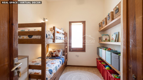 Appartement in Begur met terras, panoramisch zeezicht en toeristische vergunning