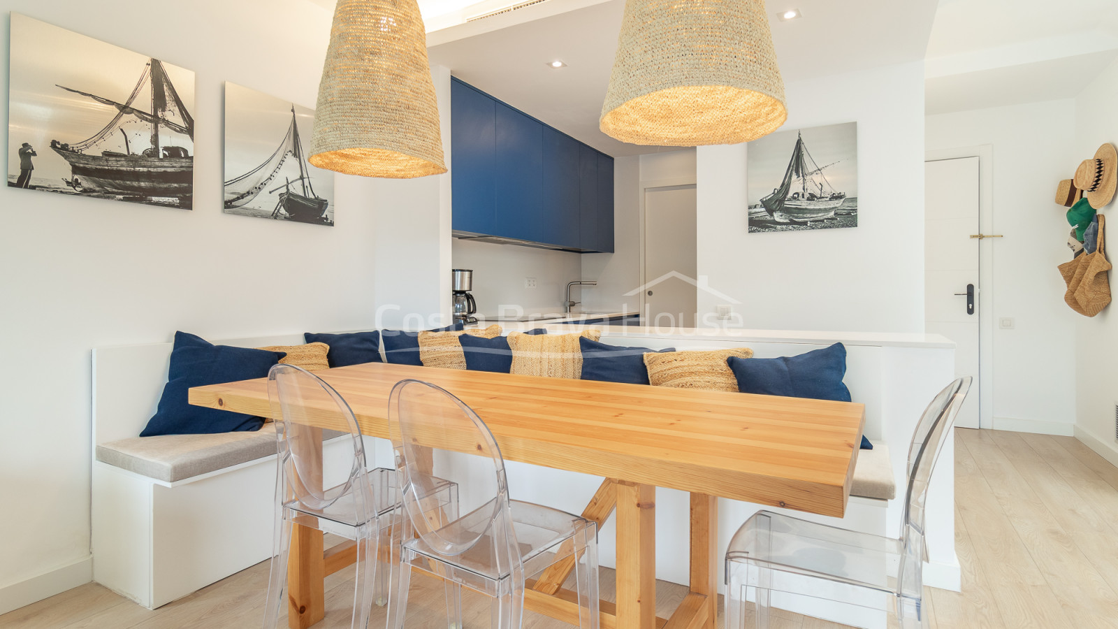 Renovated apartment with terrace and pool in Calella de Palafrugell