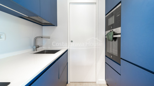 Renovated apartment with terrace and pool in Calella de Palafrugell
