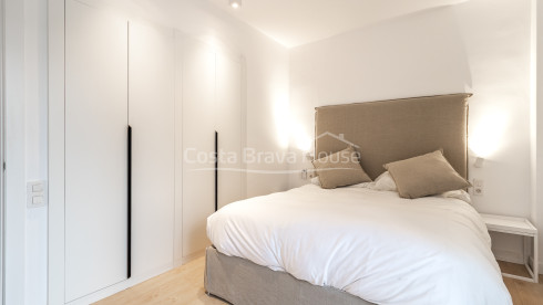 Apartamento reformado con terraza y piscina en Calella de Palafrugell