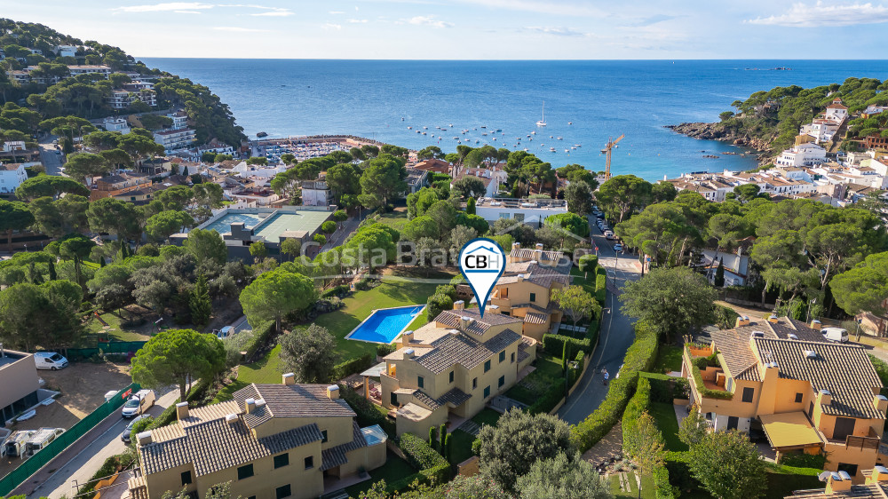 Casa con jardín privado y piscina comunitaria en venta en Llafranc