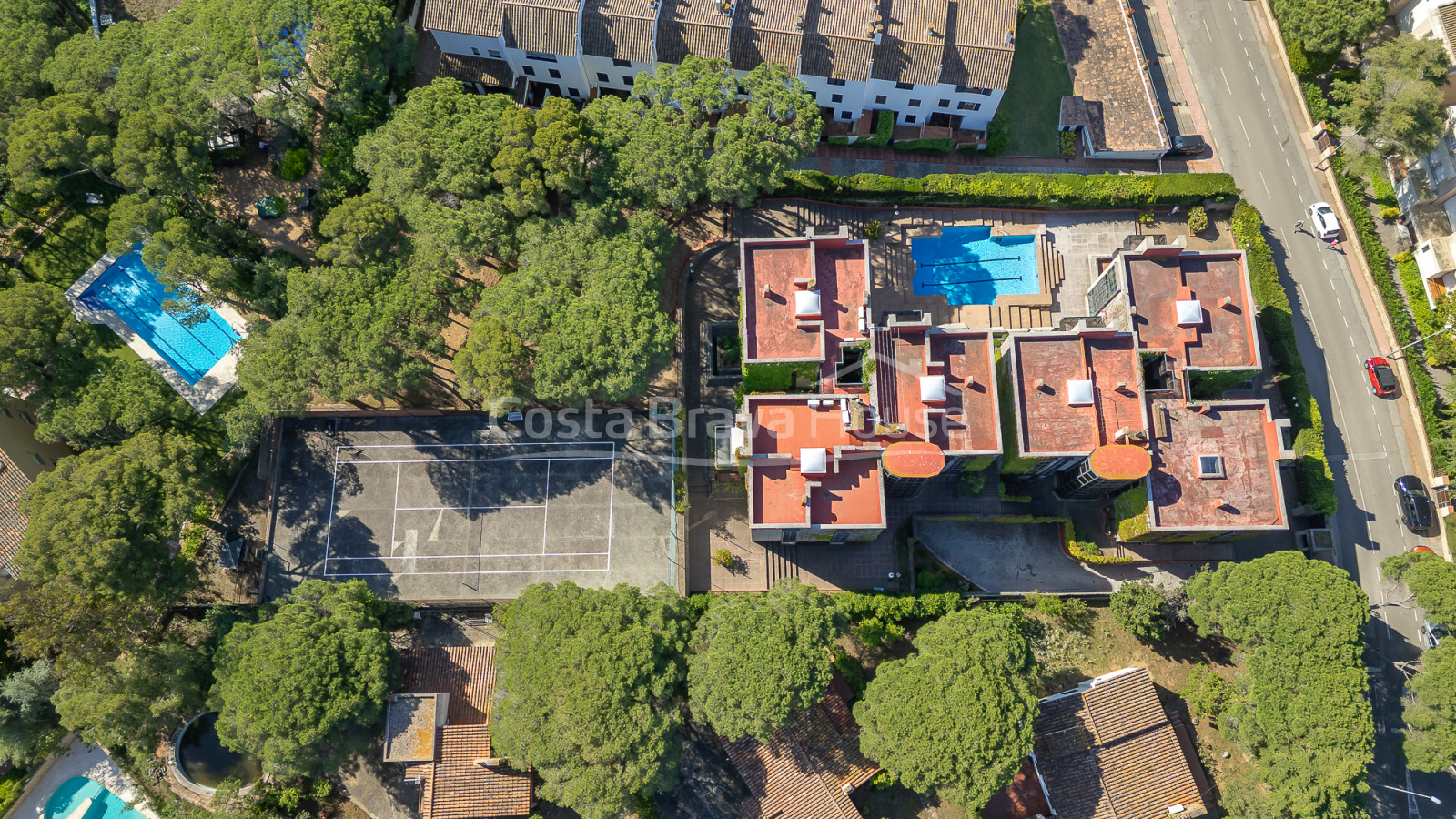 Apartamento reformado con terraza y piscina en Calella de Palafrugell
