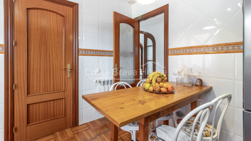 Villa in Calonge with private pool, flat garden and spacious family interiors