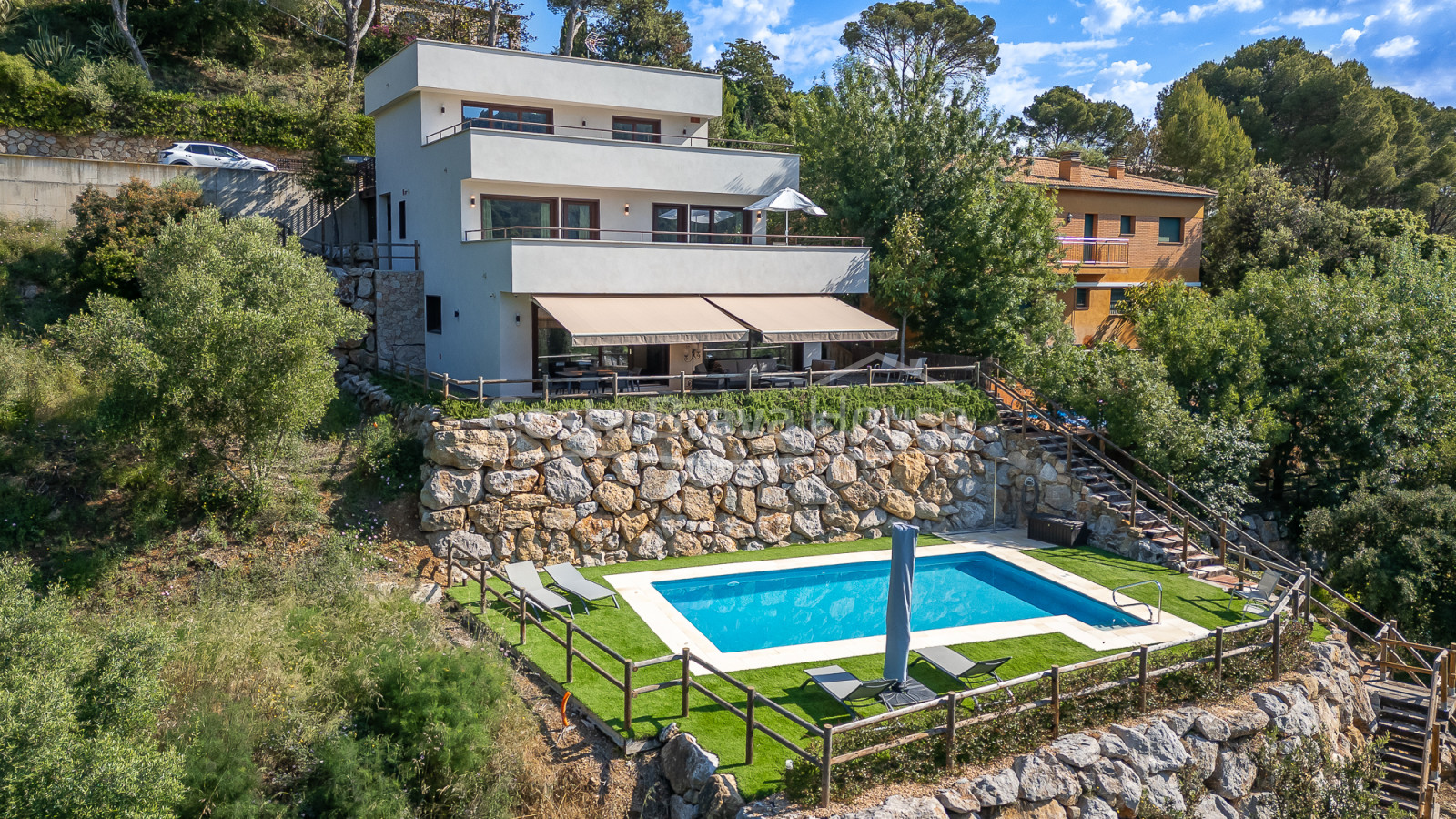 Vrijstaand huis in Begur met tuin, privézwembad, lift en uitzicht, vlak bij Sa Riera