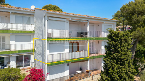 Appartement rénové avec terrasse privée près de la plage de Golfet à Calella de Palafrugell
